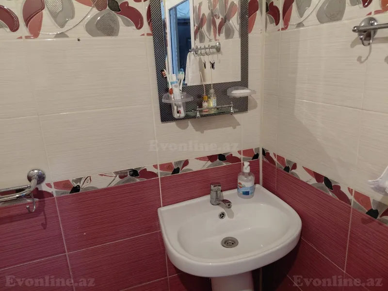 Satılır 2 otaqlı Mənzil Köhnə tikili 67 m² Azadlıq prospekti m. - şəkil 11