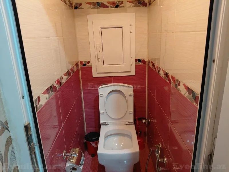 Satılır 2 otaqlı Mənzil Köhnə tikili 67 m² Azadlıq prospekti m. - şəkil 12