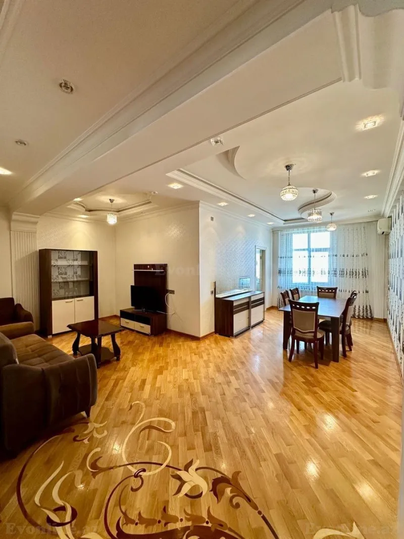 3 otaqlı Mənzil 160 m² Memar Əcəmi m. Kirayə verilir