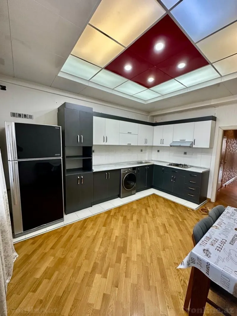 Kirayə verilir 3 otaqlı Mənzil Yeni tikili 160 m² Memar Əcəmi m. - şəkil 6