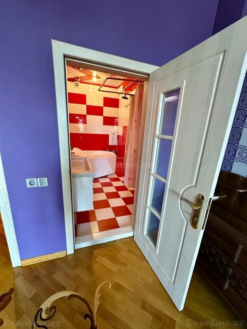 Kirayə verilir 3 otaqlı Mənzil Yeni tikili 160 m² Memar Əcəmi m. - şəkil 10