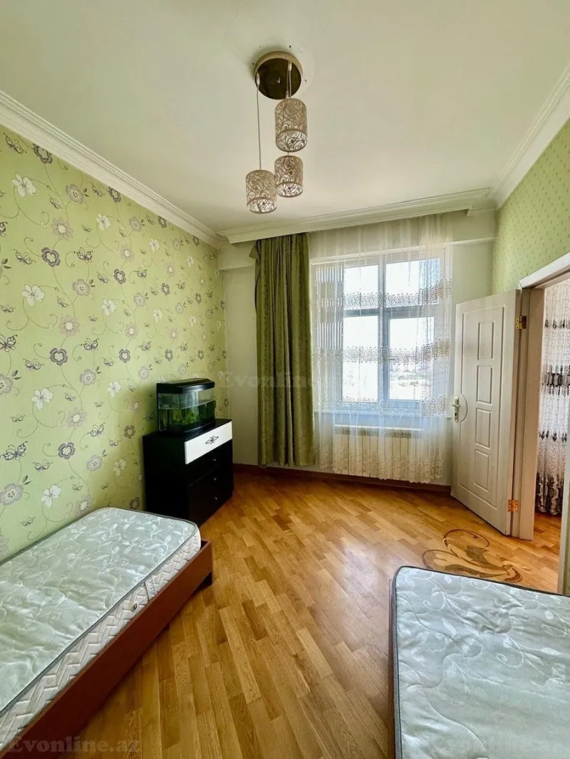 Kirayə verilir 3 otaqlı Mənzil Yeni tikili 160 m² Memar Əcəmi m. - şəkil 14
