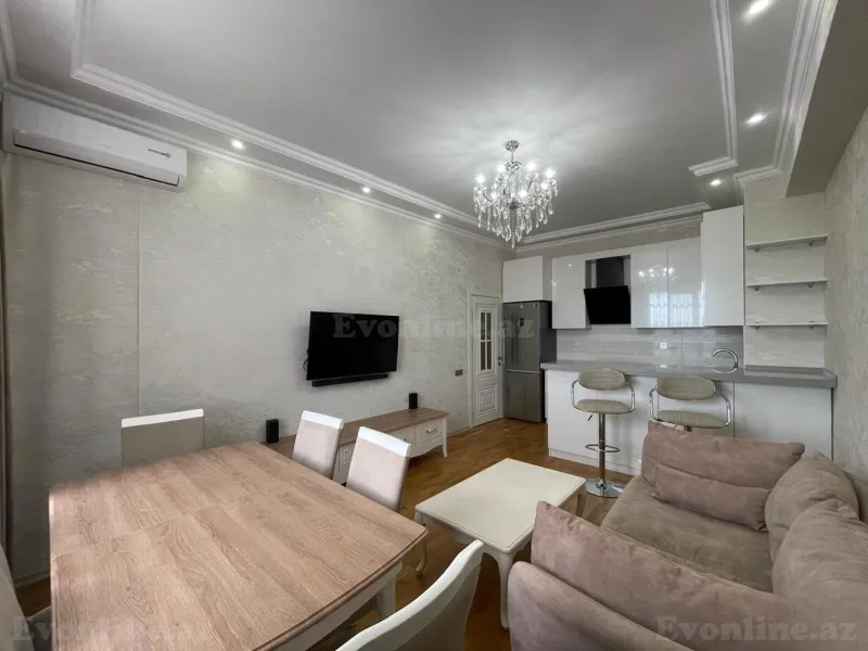 Satılır 3 otaqlı Mənzil Yeni tikili 70 m² Azadlıq prospekti m.