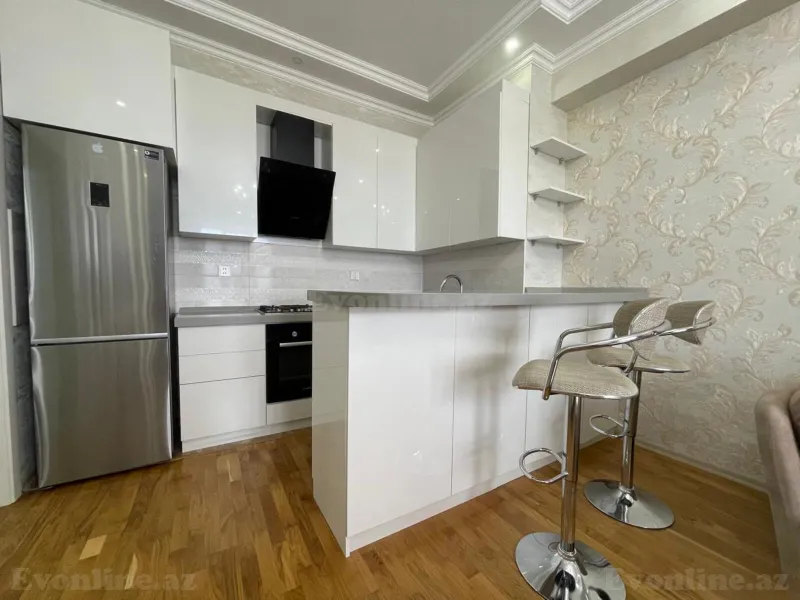 Satılır 3 otaqlı Mənzil Yeni tikili 70 m² Azadlıq prospekti m. - şəkil 2