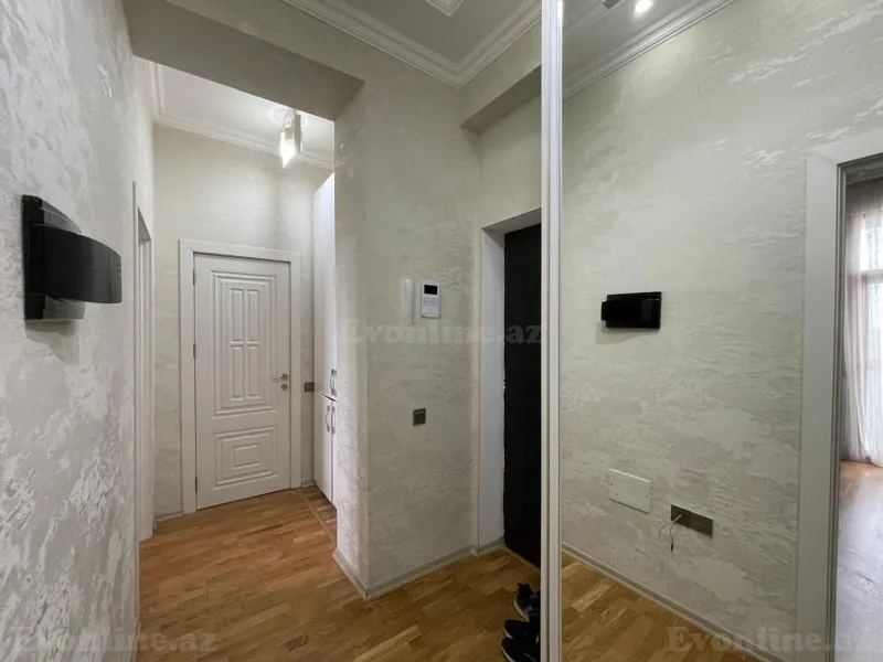 Satılır 3 otaqlı Mənzil Yeni tikili 70 m² Azadlıq prospekti m. - şəkil 9