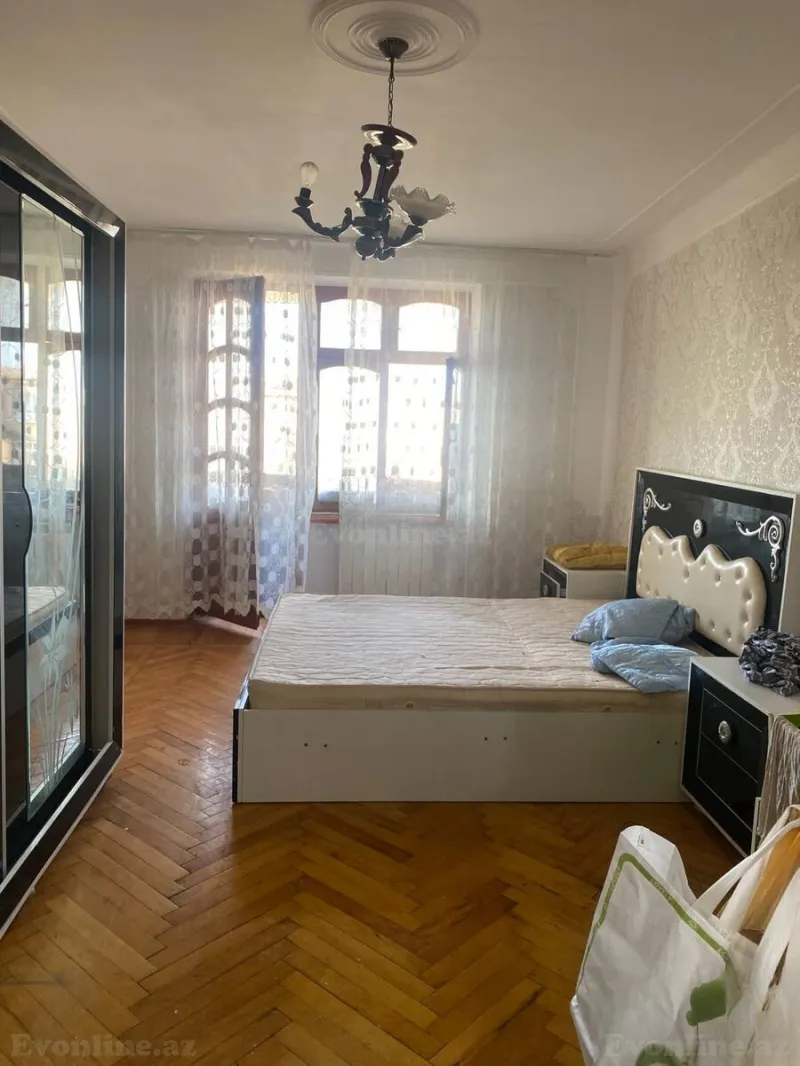 Kirayə verilir 4 otaqlı Mənzil Köhnə tikili 60 m² Nəriman Nərimanov m. - şəkil 3