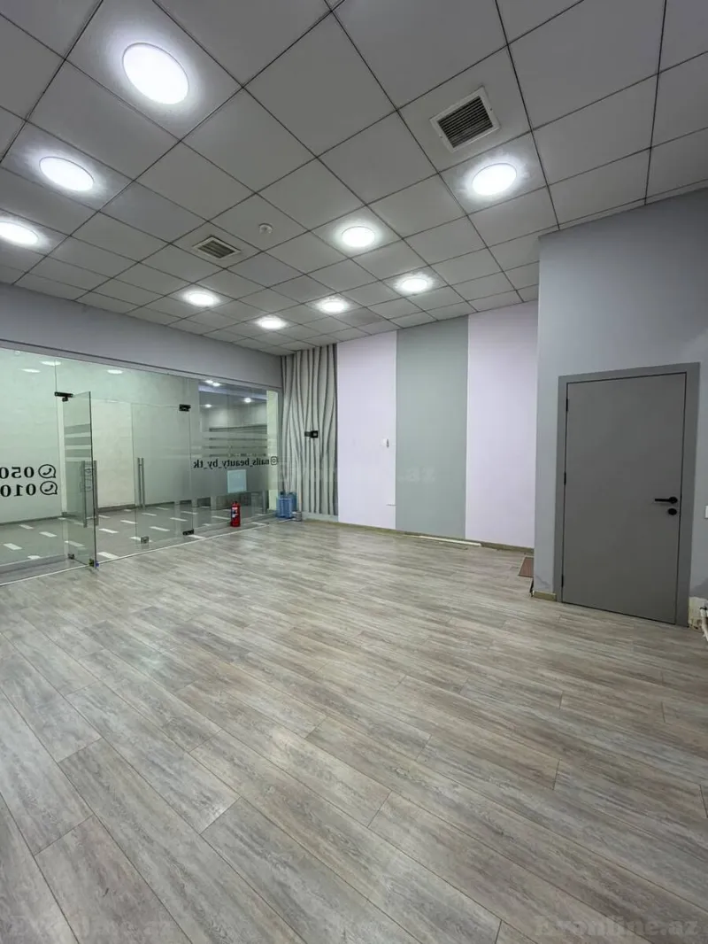Kirayə verilir Ofis 40 m² 28 May m.