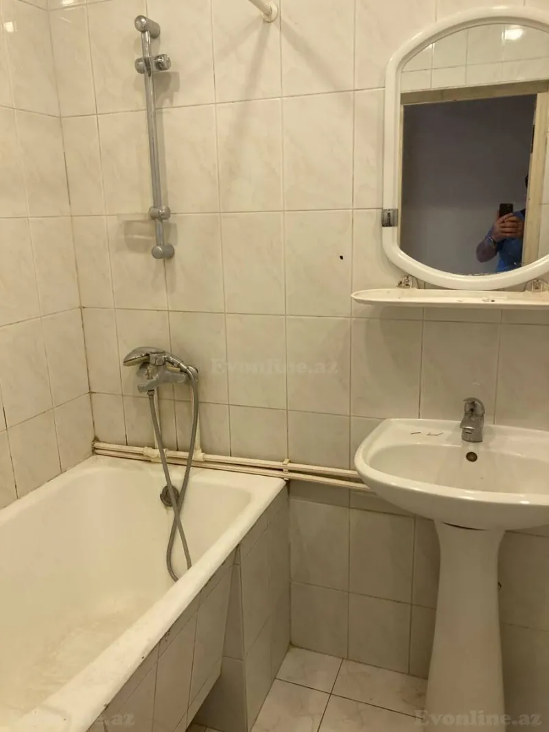 Kirayə verilir 4 otaqlı Mənzil Köhnə tikili 90 m² Neftçilər m. - şəkil 12