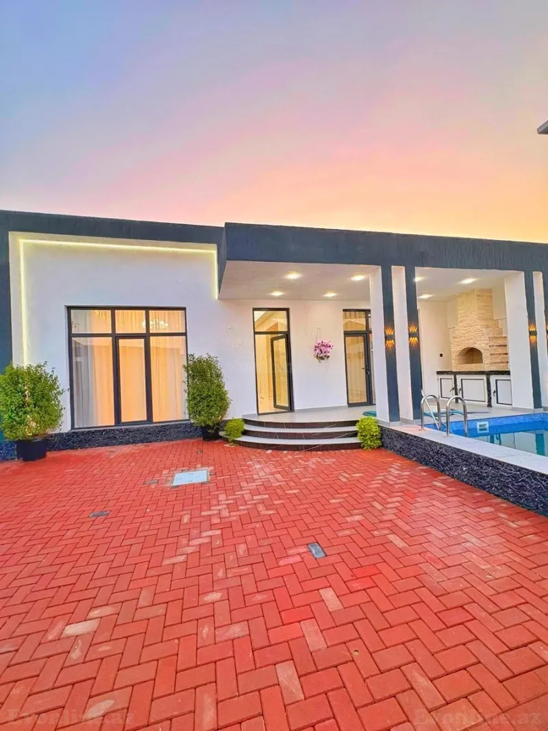 4 otaqlı Həyət evi 130 m² Şüvəlan Satılır