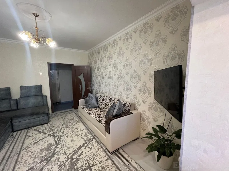 Satılır 2 otaqlı Mənzil Köhnə tikili 60 m² Həzi Aslanov m.