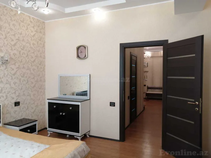 Kirayə verilir 3 otaqlı Mənzil Yeni tikili 150 m² Elmlər Akademiyası m. - şəkil 14
