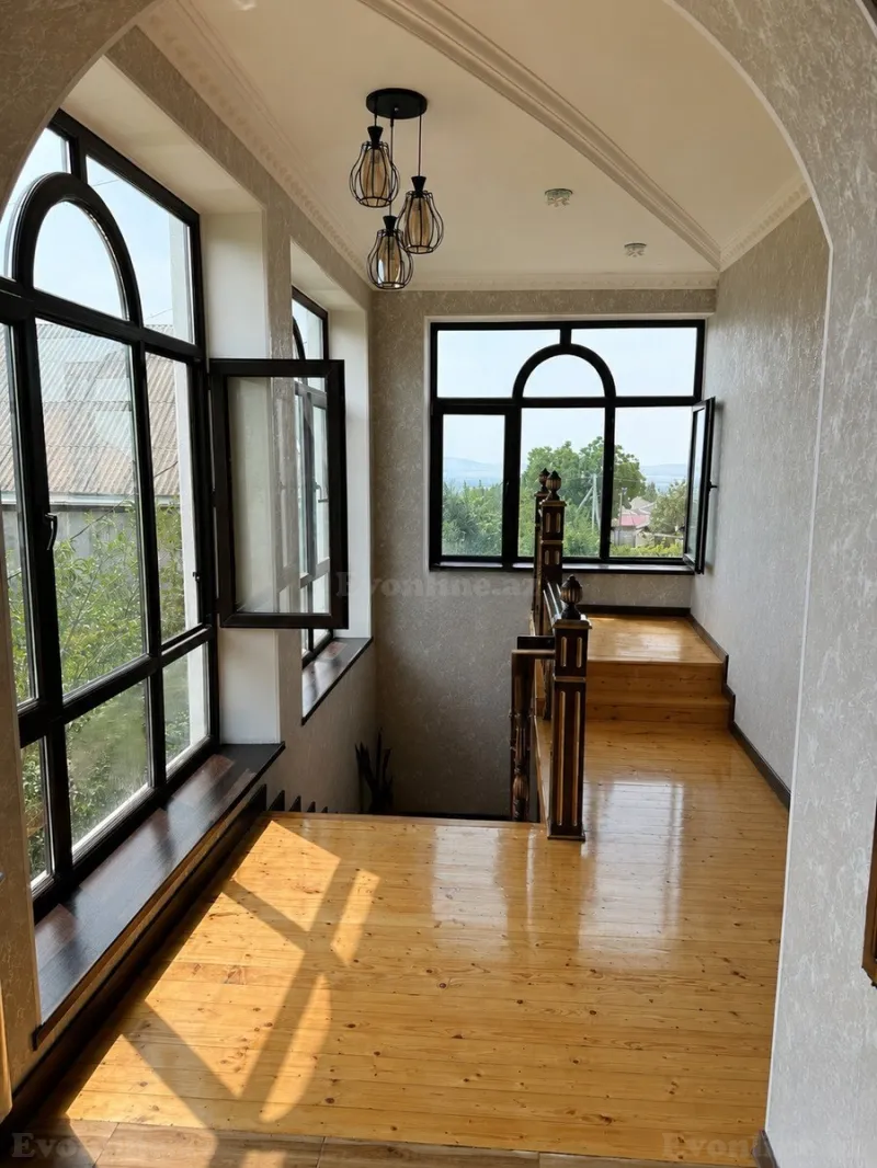 Satılır 5 otaqlı Həyət evi 100 m² Oğuz - şəkil 11