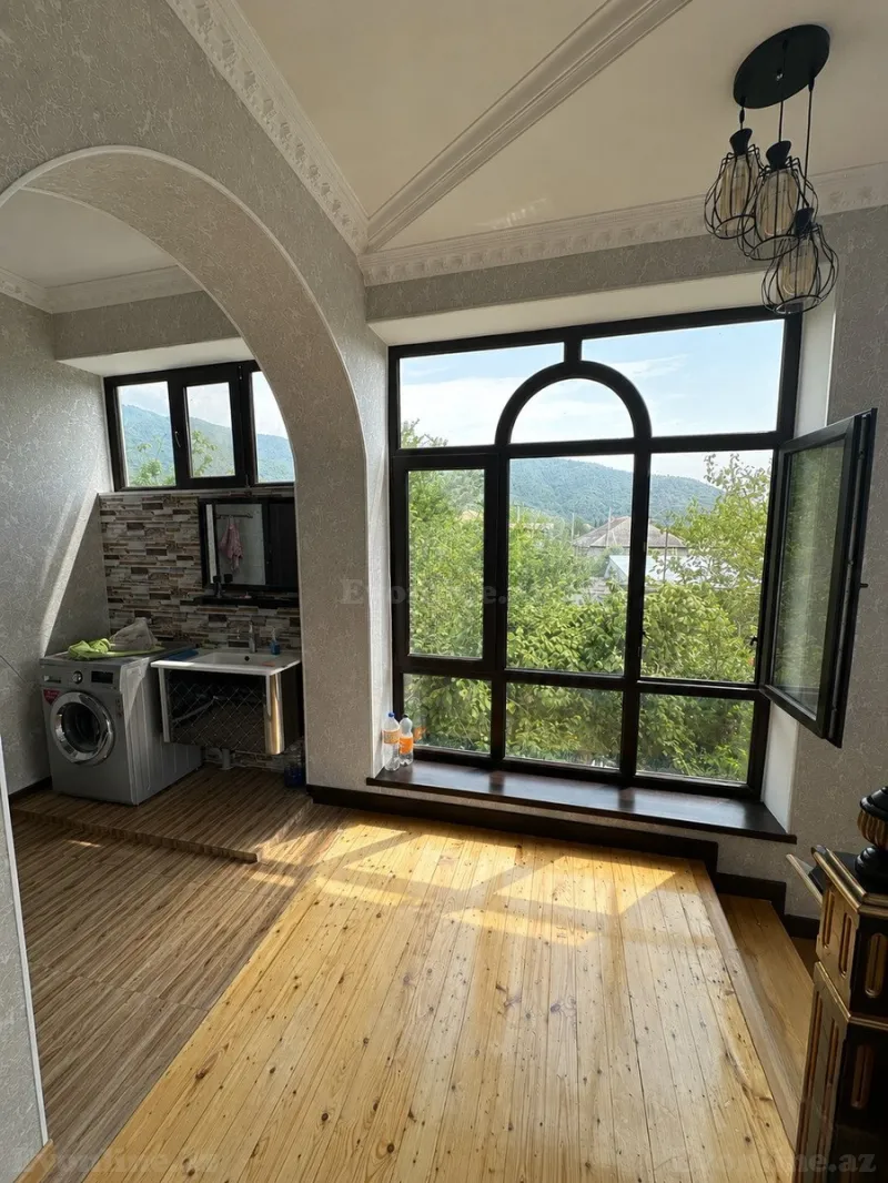 Satılır 5 otaqlı Həyət evi 100 m² Oğuz - şəkil 13
