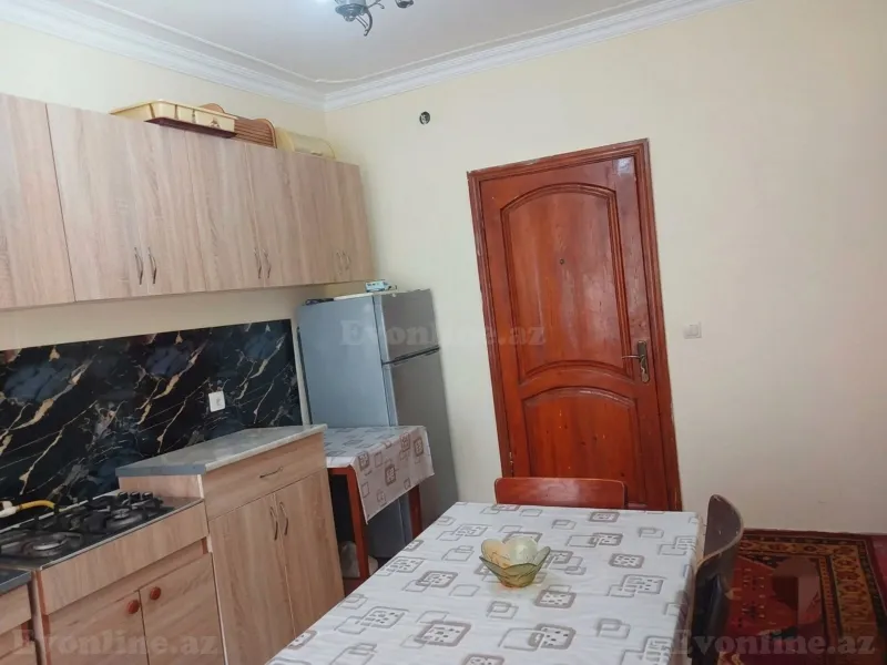 Kirayə verilir 2 otaqlı Mənzil Köhnə tikili 60 m² Nəriman Nərimanov m. - şəkil 2