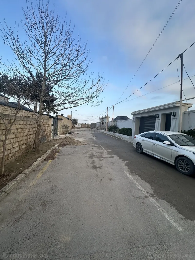 5 otaqlı Həyət evi 330 m² Mərdəkan Satılır