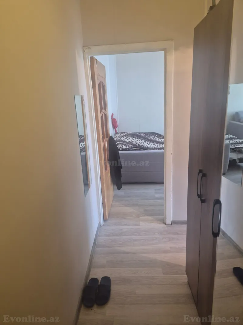 Satılır 1 otaqlı Mənzil Köhnə tikili 40 m² Yeni Günəşli - şəkil 4