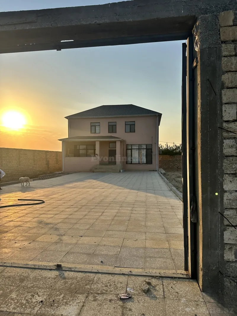 5 otaqlı Həyət evi 220 m² Maştağa Satılır
