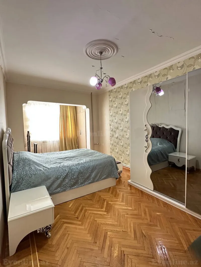 Satılır 3 otaqlı Mənzil Köhnə tikili 85 m² Azadlıq prospekti m. - şəkil 3