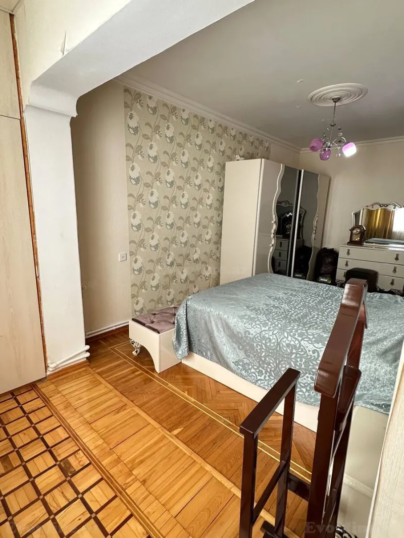 Satılır 3 otaqlı Mənzil Köhnə tikili 85 m² Azadlıq prospekti m. - şəkil 5
