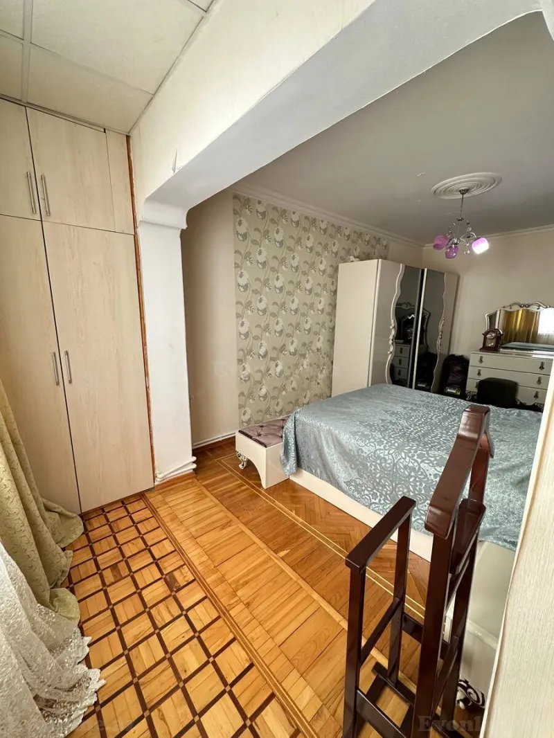 Satılır 3 otaqlı Mənzil Köhnə tikili 85 m² Azadlıq prospekti m. - şəkil 6
