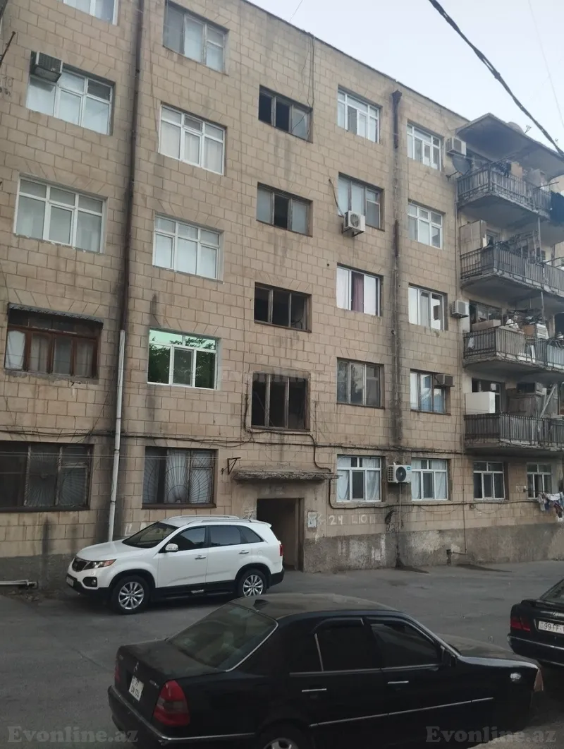 2 otaqlı Mənzil 23 m² Qaraçuxur Satılır