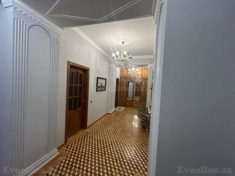 Satılır 4 otaqlı Mənzil Yeni tikili 160 m² 8 Noyabr m. - şəkil 9