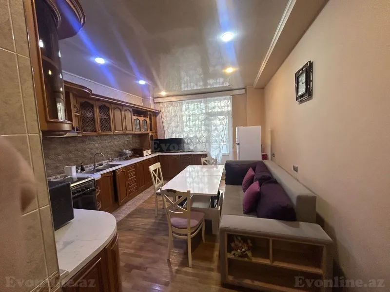 Satılır 4 otaqlı Mənzil Yeni tikili 160 m² 8 Noyabr m. - şəkil 15