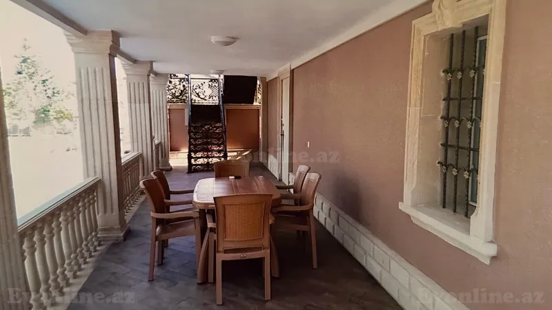 Satılır 5 otaqlı Həyət evi 175 m² Novxanı - şəkil 2