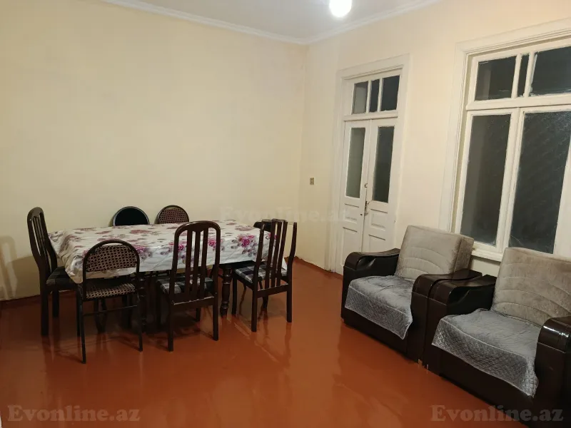 Kirayə verilir 3 otaqlı Həyət evi 80 m² 8 Noyabr m. - şəkil 2