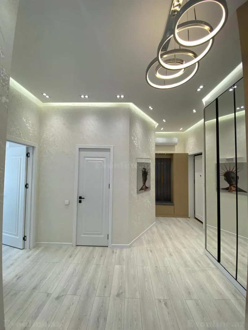 2 otaqlı Mənzil 70 m² Nəriman Nərimanov m. Kirayə verilir