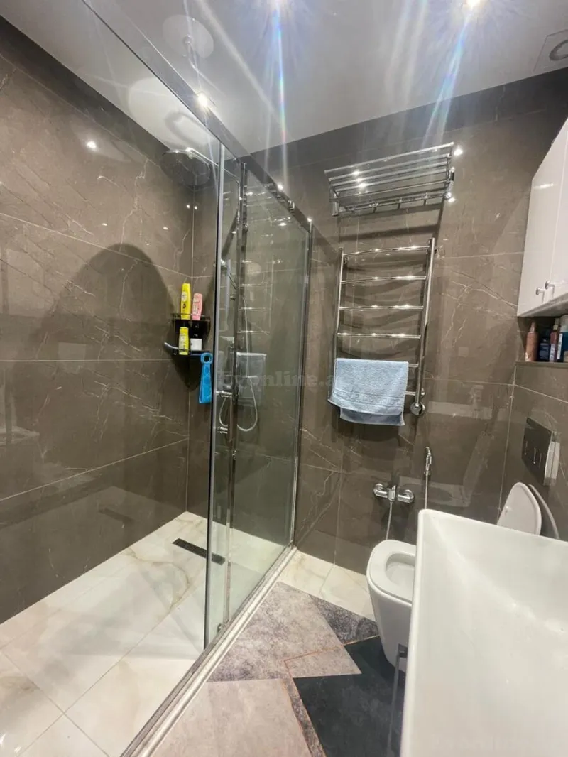 Satılır 4 otaqlı Mənzil Yeni tikili 70 m² Nəriman Nərimanov m. - şəkil 4