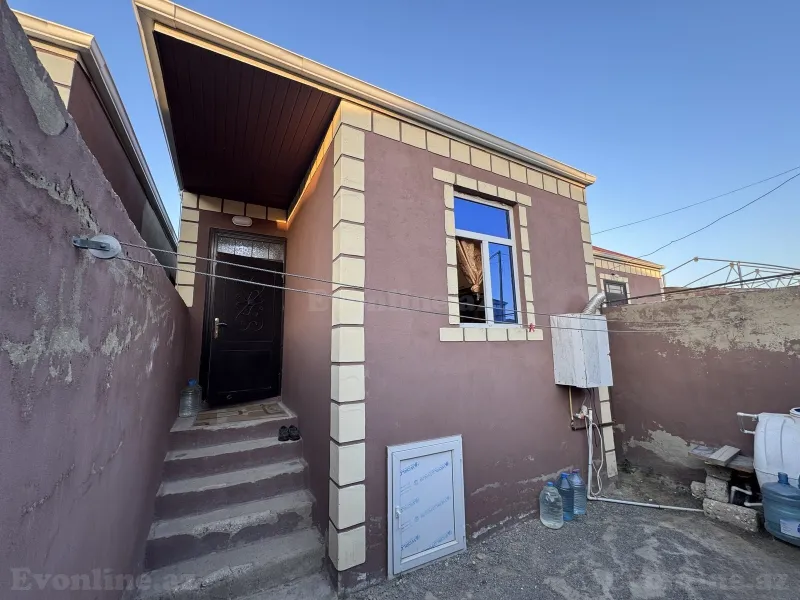 2 otaqlı Həyət evi 60 m² Binə Satılır