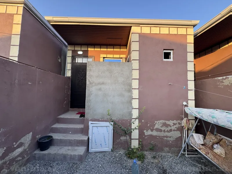2 otaqlı Həyət evi 55 m² Binə Satılır