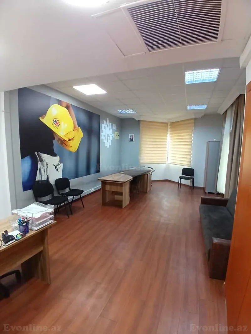 1 otaqlı Ofis 40 m² 8 Noyabr m. Kirayə verilir
