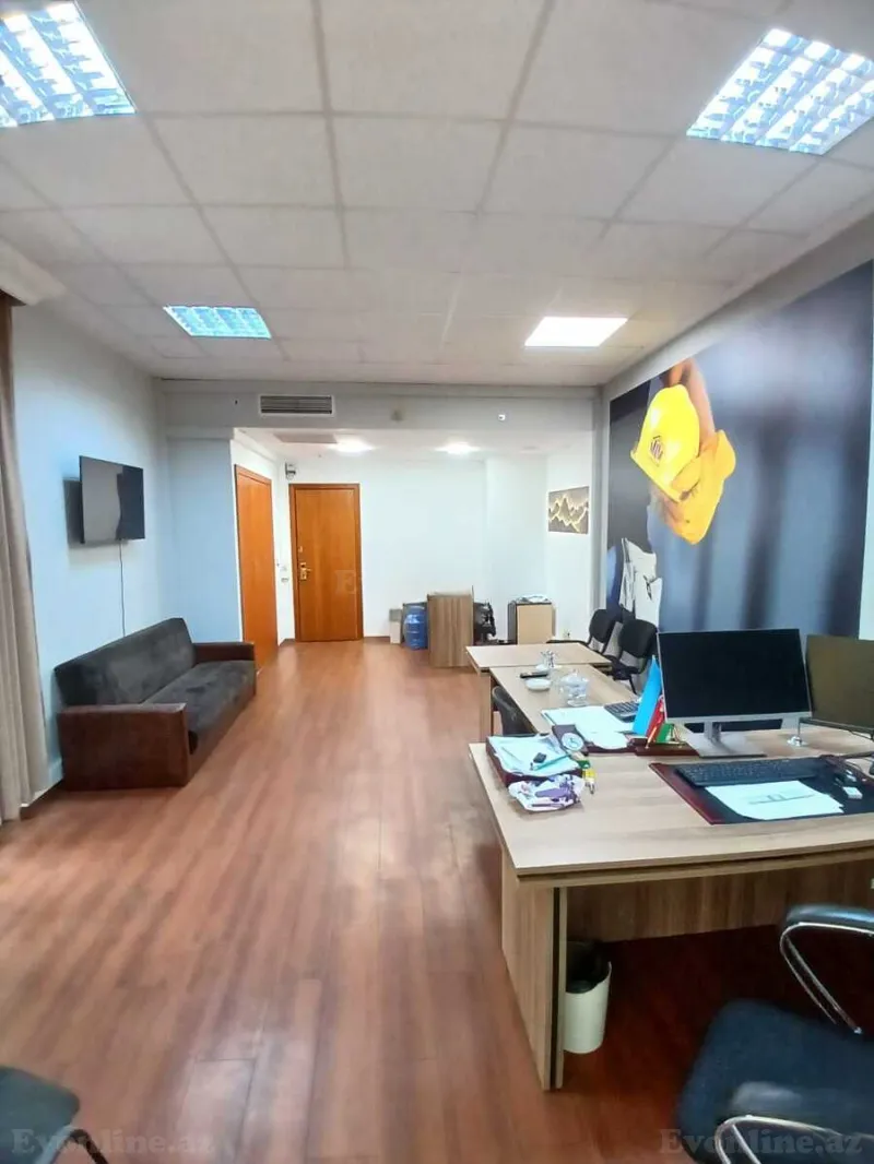 Kirayə verilir Ofis 40 m² 8 Noyabr m. - şəkil 3