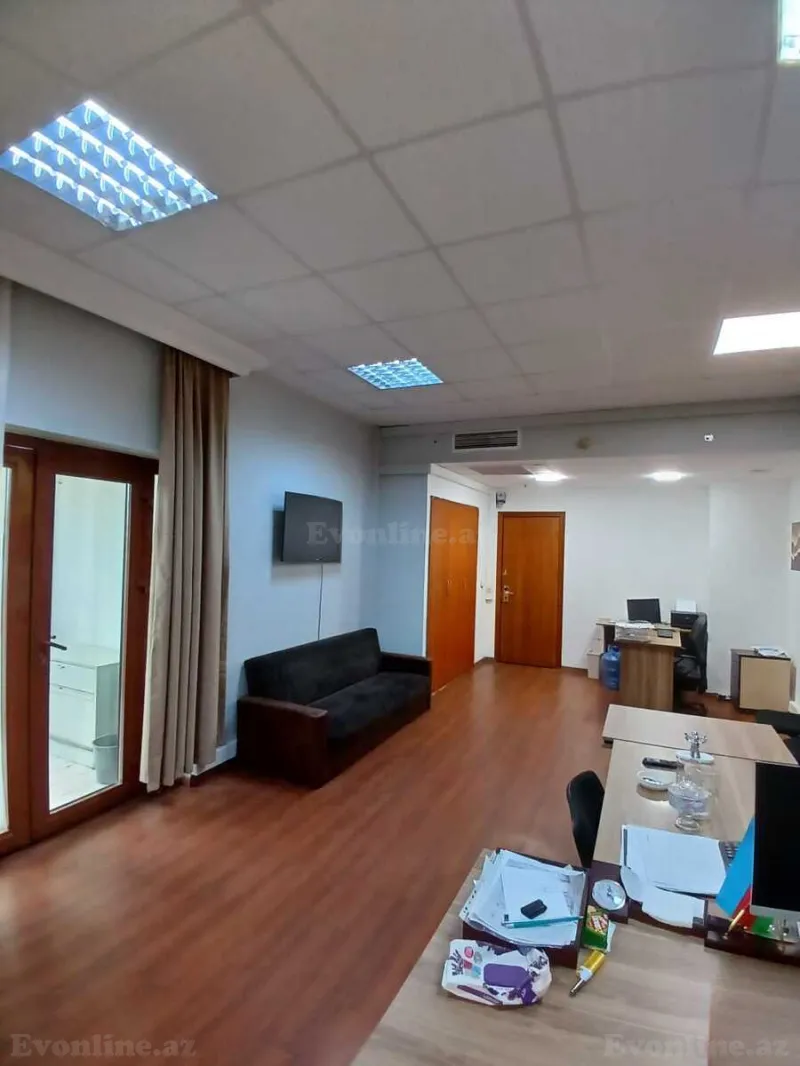 Kirayə verilir Ofis 40 m² 8 Noyabr m. - şəkil 5