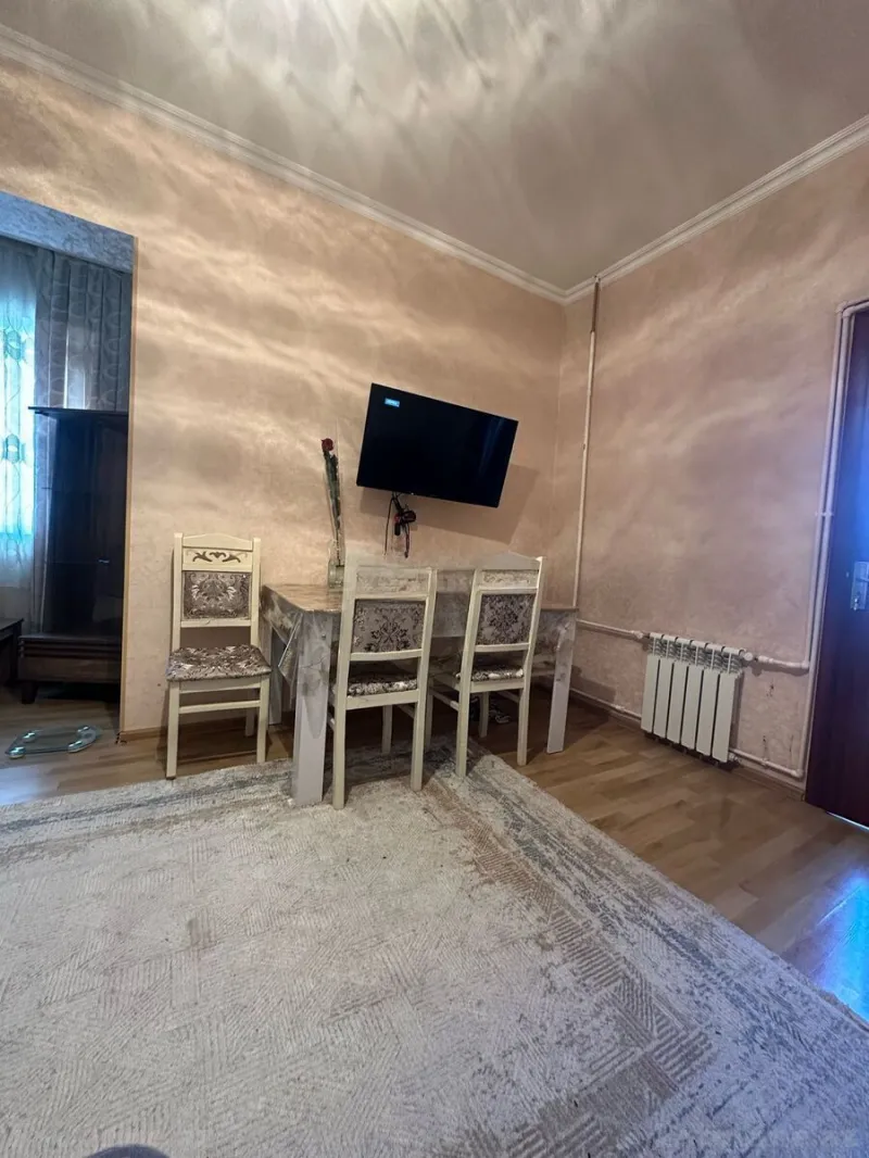 Satılır 2 otaqlı Mənzil Köhnə tikili 53 m² Nəsimi m. - şəkil 2