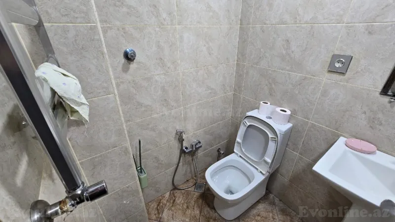 Kirayə verilir 3 otaqlı Mənzil Köhnə tikili 70 m² Nəriman Nərimanov m. - şəkil 17