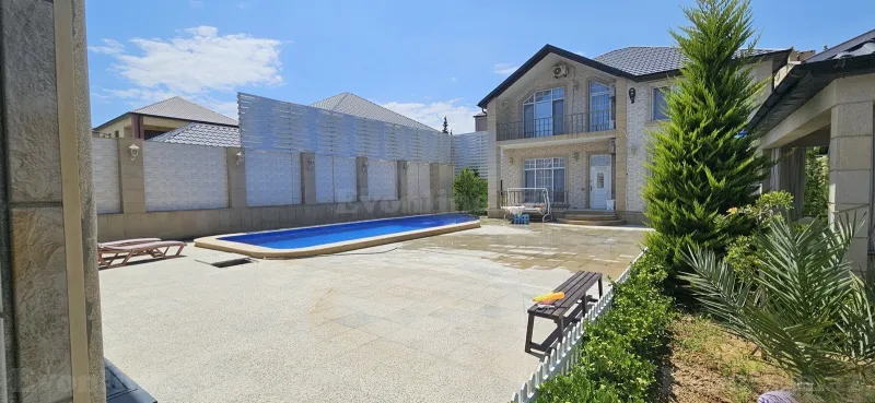 7 otaqlı Həyət evi 240 m² Şüvəlan Kirayə verilir