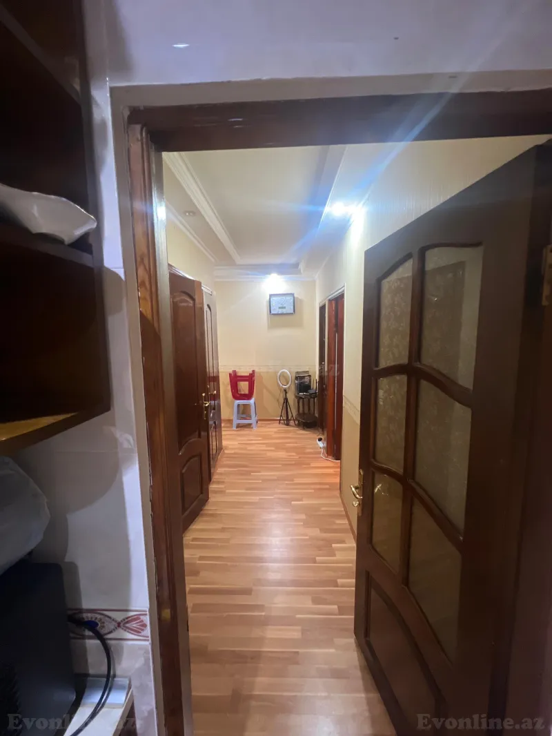 Kirayə verilir 3 otaqlı Mənzil Köhnə tikili 110 m² Bakıxanov - şəkil 2
