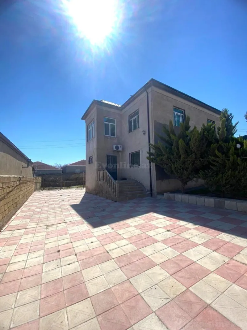 4 otaqlı Həyət evi 250 m² Xocəsən Kirayə verilir