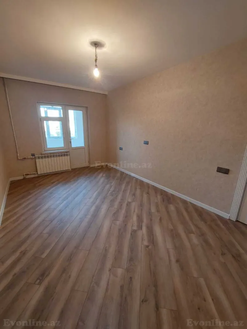 Satılır 2 otaqlı Mənzil Köhnə tikili 65 m² 20 Yanvar m. - şəkil 3
