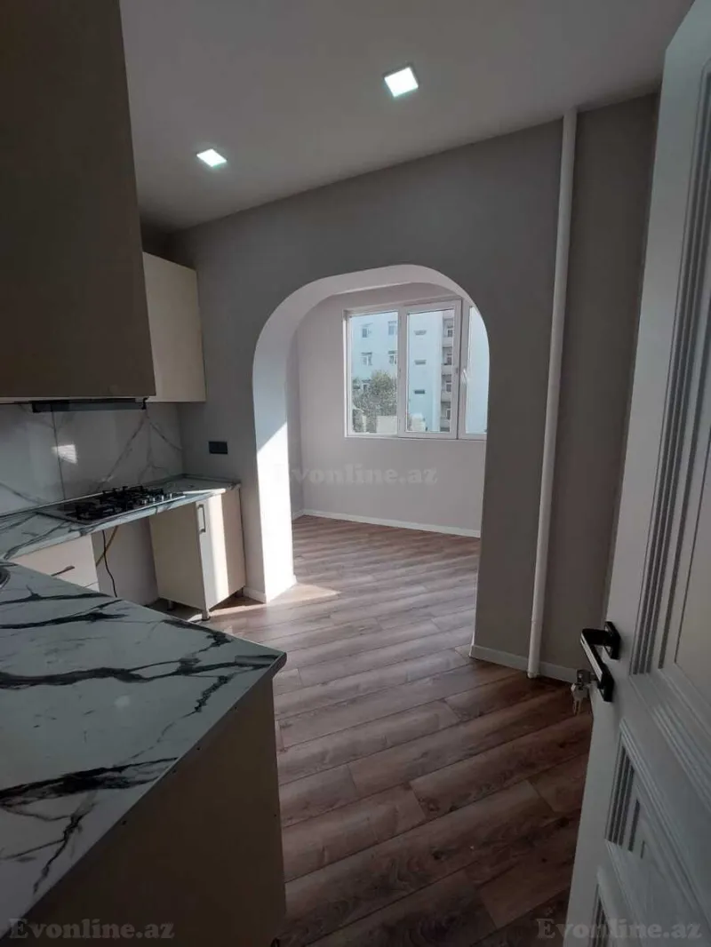 Satılır 2 otaqlı Mənzil Köhnə tikili 65 m² 20 Yanvar m. - şəkil 8