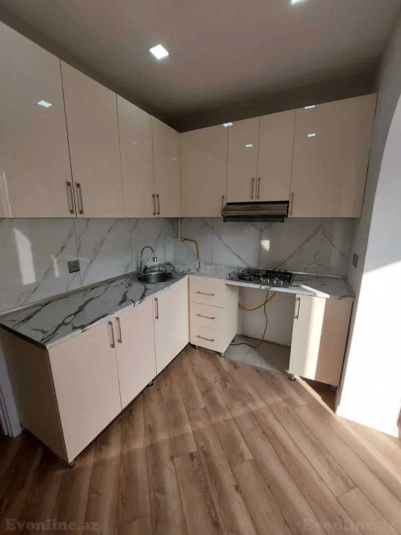 Satılır 2 otaqlı Mənzil Köhnə tikili 65 m² 20 Yanvar m. - şəkil 10