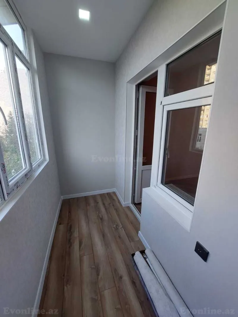 Satılır 2 otaqlı Mənzil Köhnə tikili 65 m² 20 Yanvar m. - şəkil 13