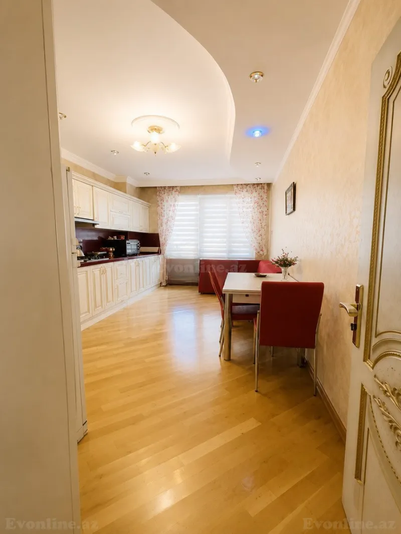 Satılır 4 otaqlı Mənzil Yeni tikili 171 m² Nərimanov r. - şəkil 3