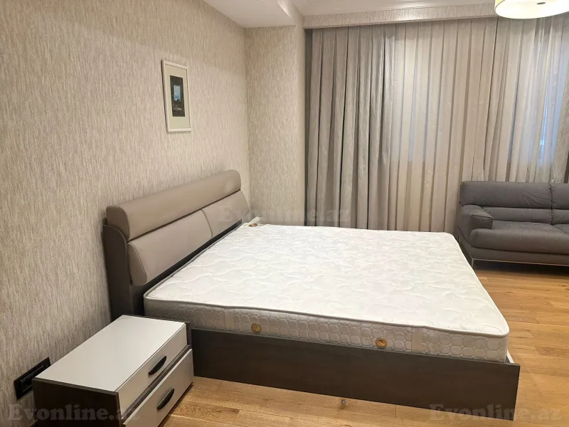 Kirayə verilir 5 otaqlı Mənzil Yeni tikili 250 m² Nəsimi r. - şəkil 13