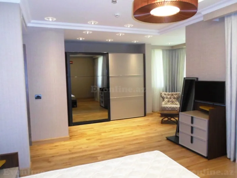 Kirayə verilir 5 otaqlı Mənzil Yeni tikili 250 m² Nəsimi r. - şəkil 16