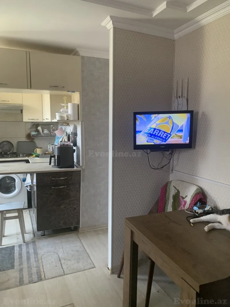 Satılır 2 otaqlı Mənzil Köhnə tikili 30 m² Qara Qarayev m. - şəkil 2