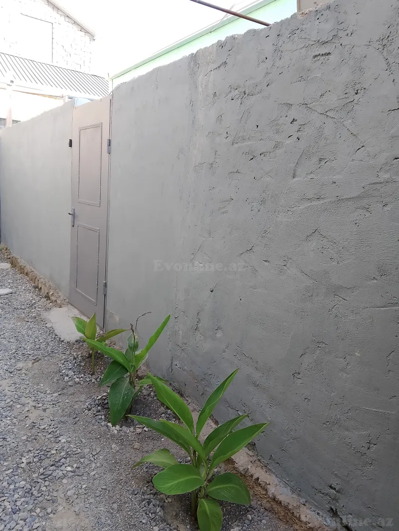 3 otaqlı Həyət evi 100 m² Balaxanı Satılır